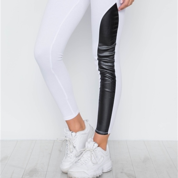 EDGY VIBES LEATHER PANEL ANKLE LEGGINGS white - Picture 5 of 7